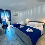 Fior Dei Carmeliti Centre Tropea