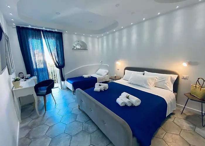 Fior Dei Carmeliti Centre Tropea